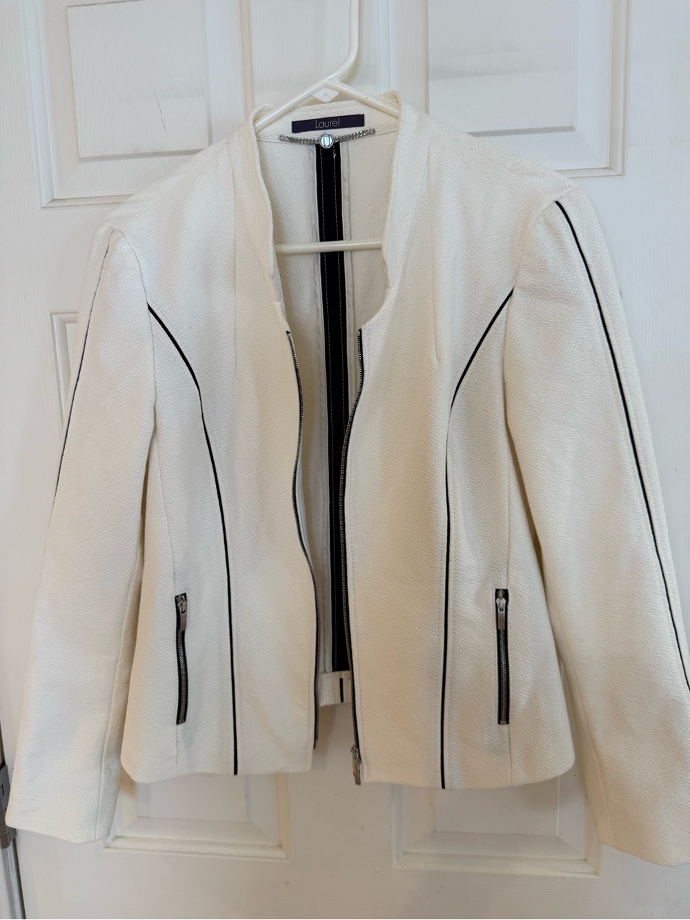 Laurel  White Collarless Blazer Jacket Black Piping Full Zip Moto Pockets Size 8